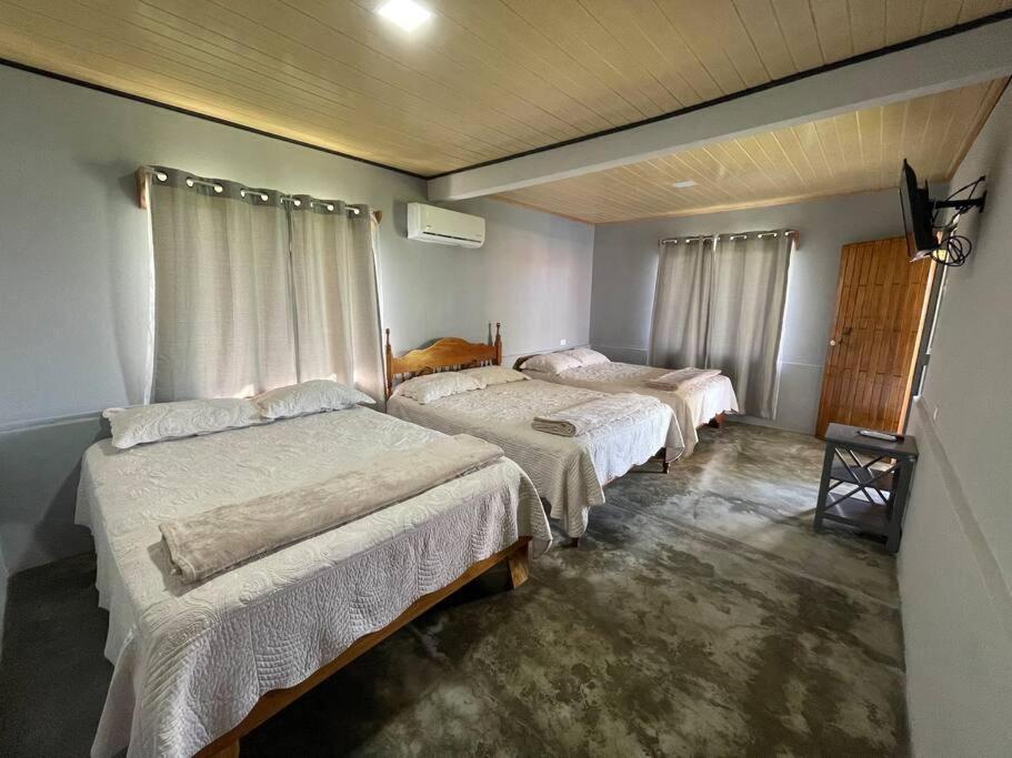Large & Confortable Family House La Fortuna Kültér fotó